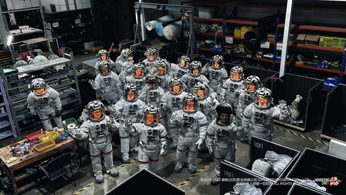 1套宇航服由1000多個軟硬件組成 海報新聞實地探訪 流浪地球2 實體特效工作室